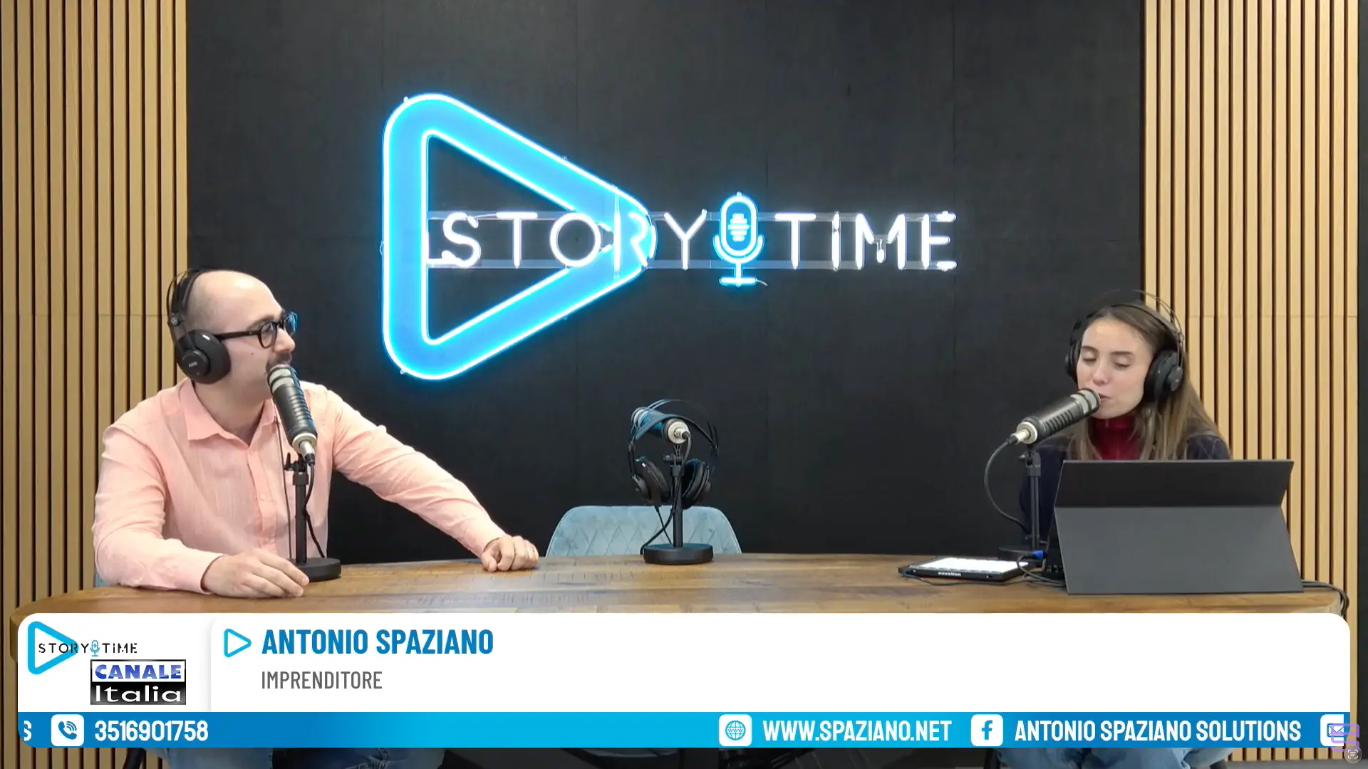 Antonio Spaziano durante un’intervista nello studio Story Time